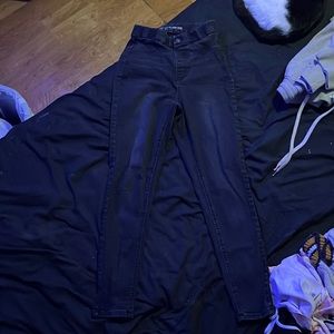 Woman’s black super high rise skinny jeans $20